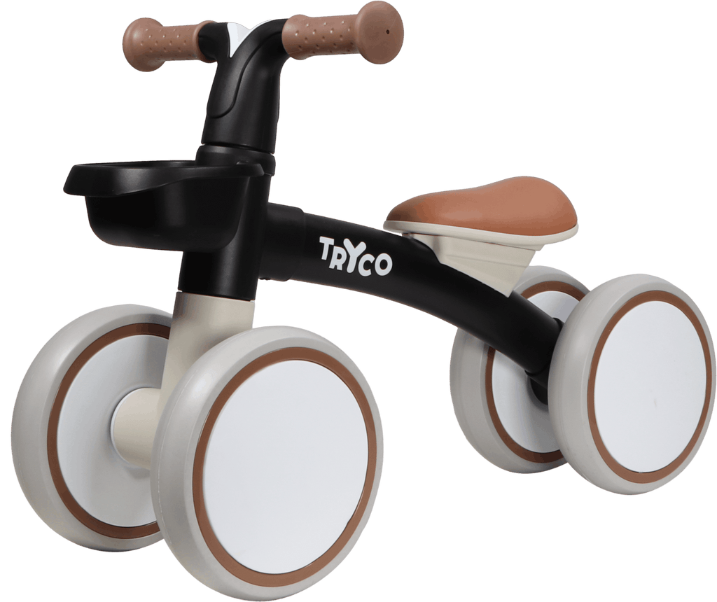premier vélo de couleur noir 