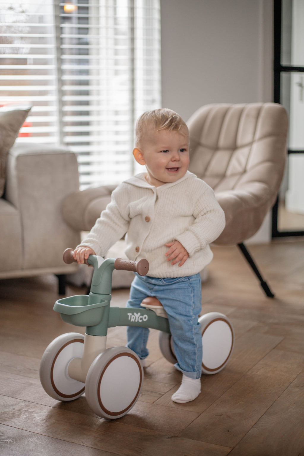 premier vélo pour bébé couleur vert